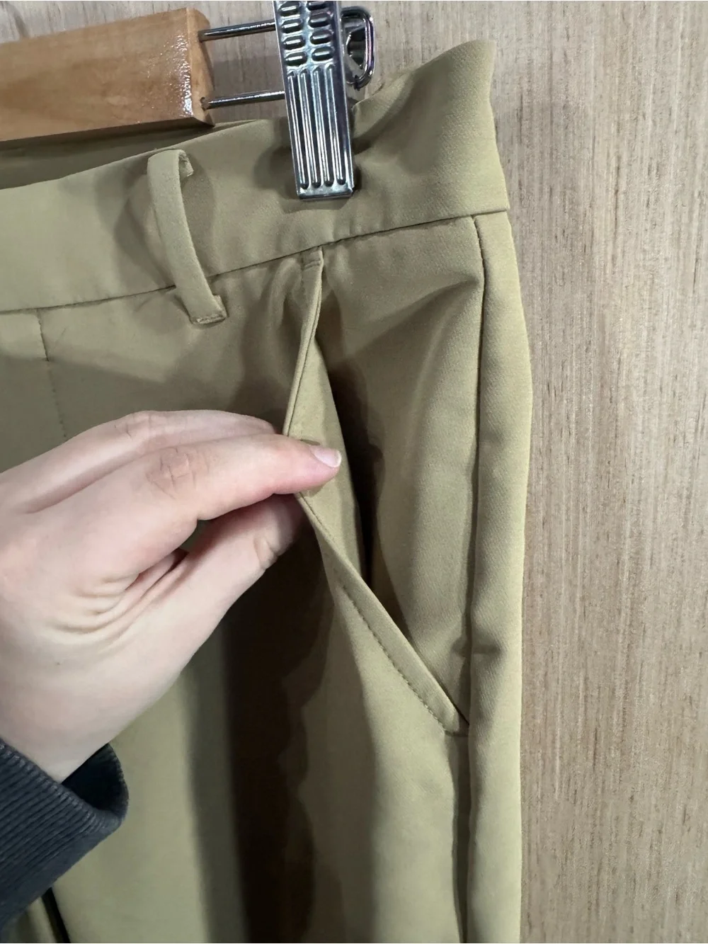 Tommy Hilfiger Light Khaki Straight Dress Pants Size 14